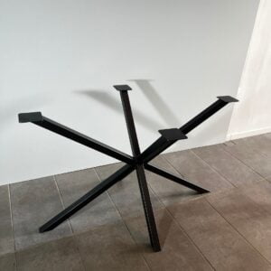 Table en chêne massif avec pieds en acier 150x90x75cm